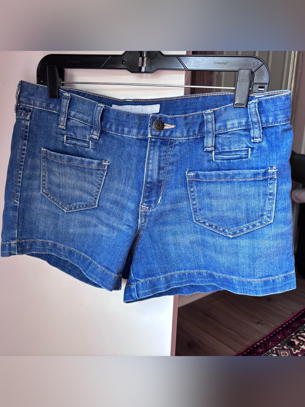Old Navy size 10 Women’s Blue Denim Shorts - Casual Everyday Cut